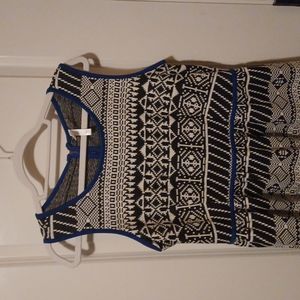 Printed sweater dress. L.